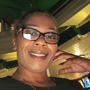 Meet your Posher, Gena